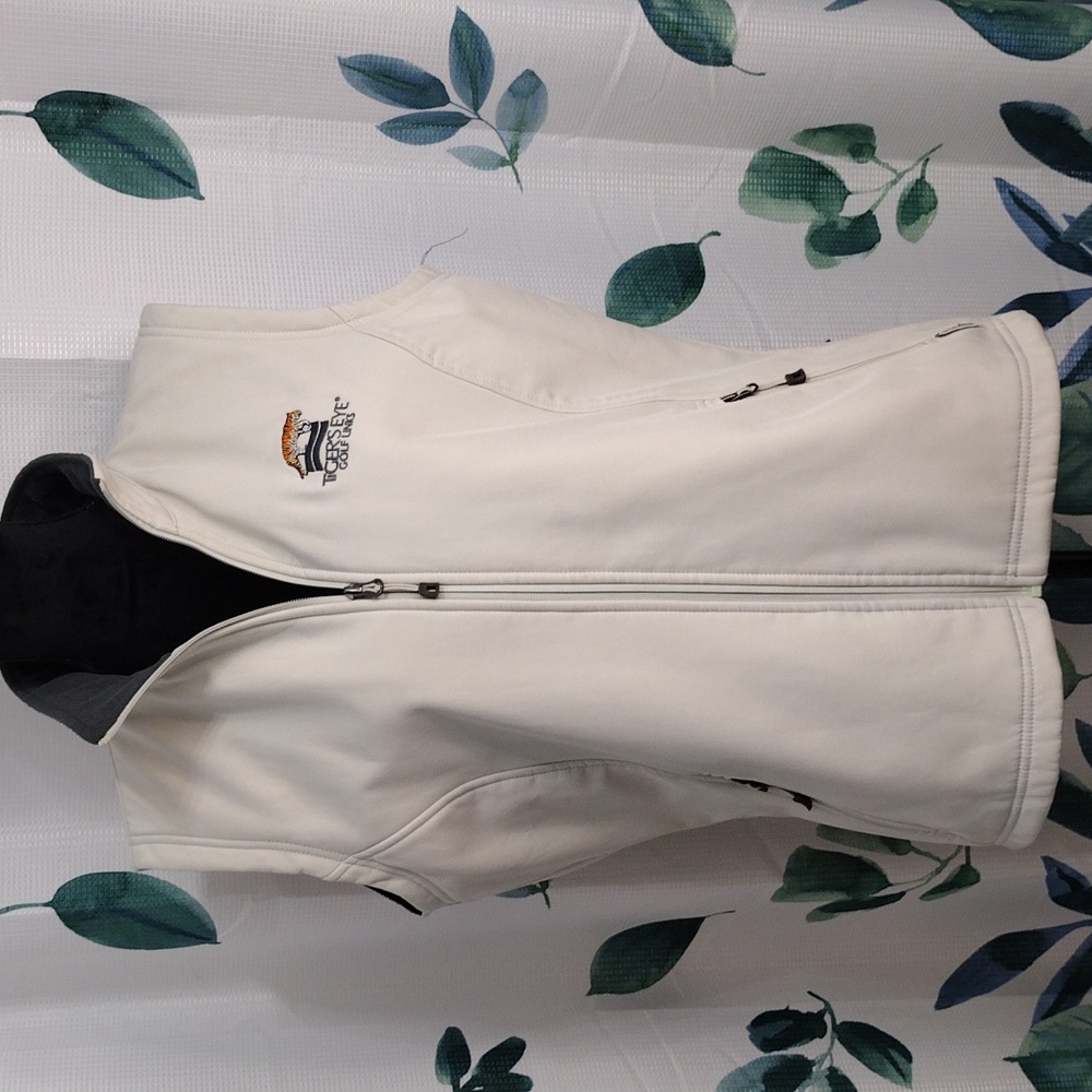 Landway soft shell embroidered Tiger zippered vest